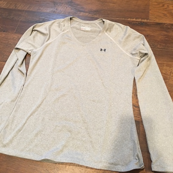 NWOT Under Armour Shirt - Picture 2 of 6