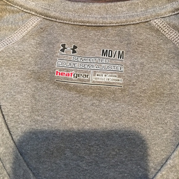 NWOT Under Armour Shirt - Picture 3 of 6