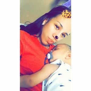 Meet your Posher, Dee