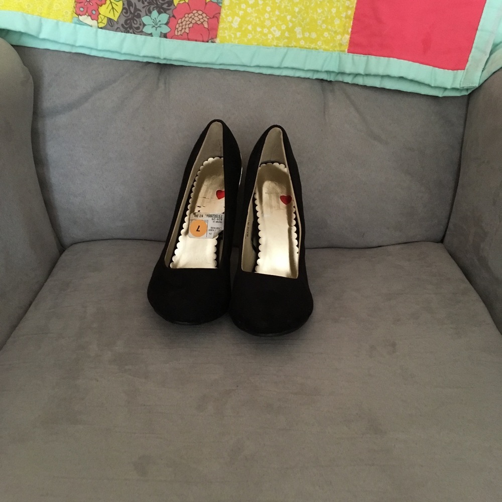 Black and gold heels