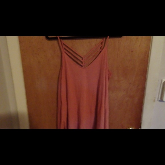 Sexy Cutout Spaghetti Strap Flowy Top - Picture 2 of 7