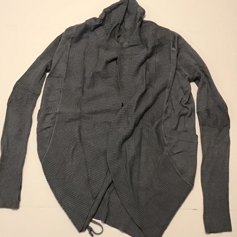 Lululemon Transformation Wrap Size 4