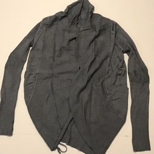 Lululemon Transformation Wrap Size 4