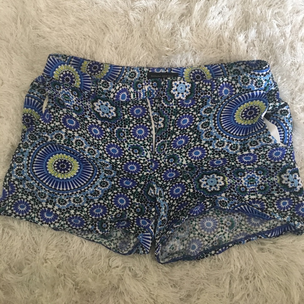 Women's blue floral patterned shorts