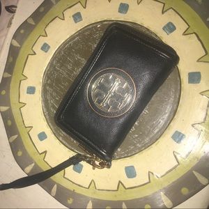 Tory burch wallet/wristlet