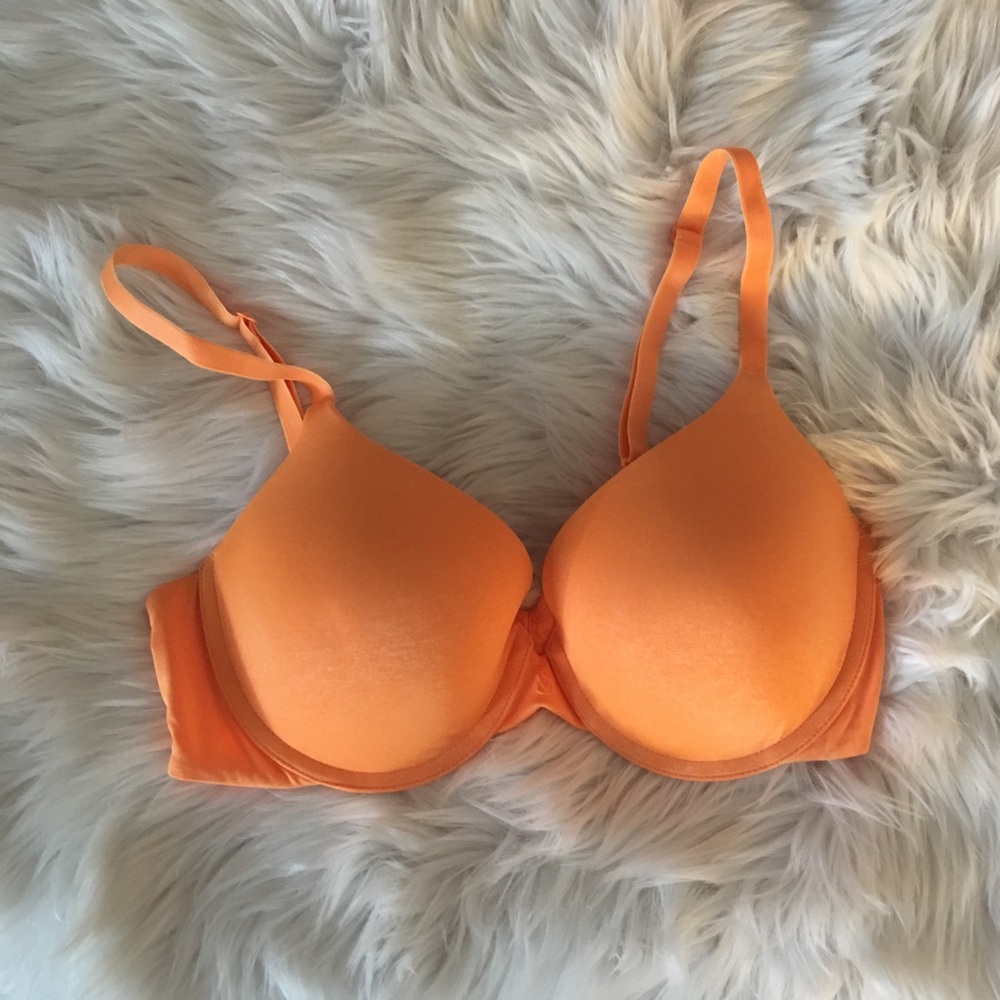 Body by Victoria Lined Perfect Coverage Bra NWOT
