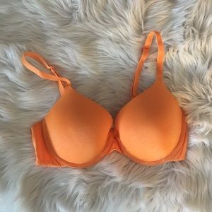 Body by Victoria Lined Perfect Coverage Bra NWOT