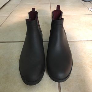 cute lightly worn hunter rain booties