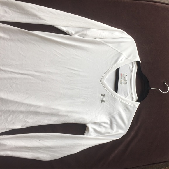 Under Armour long sleeve workout shirts. - Picture 1 of 4