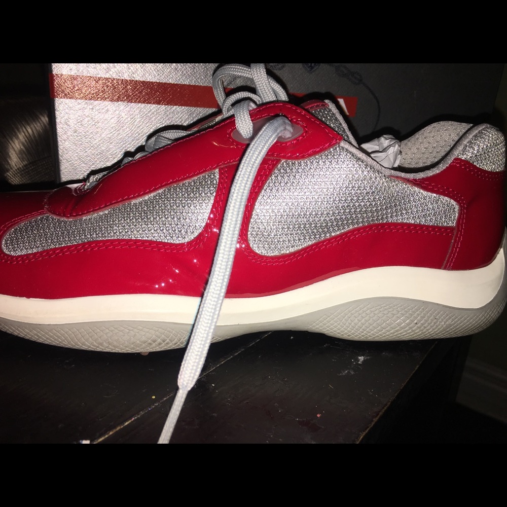 Prada Milano - Picture 2 of 3