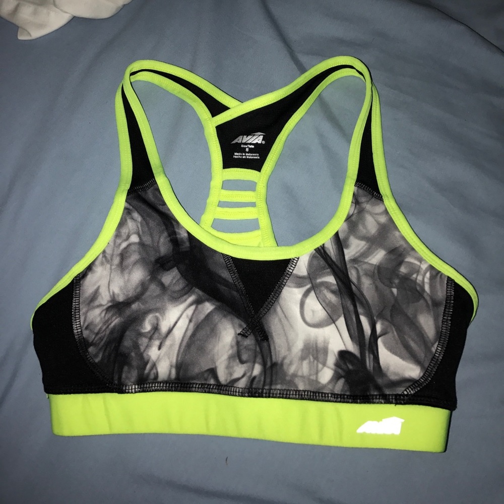 sports bra