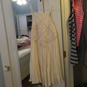 AMERICAN EAGLE embroided cream sundress