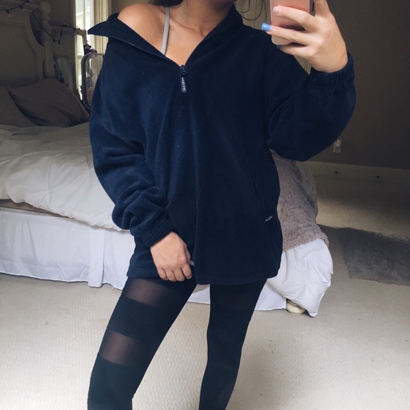 Vintage Tops - sold •• navy fleece quarter zip