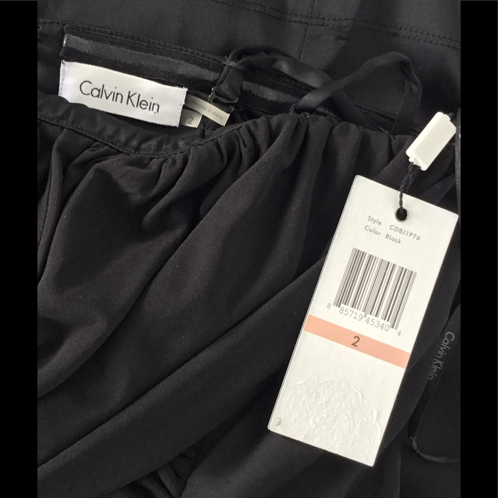 Calvin Klein black dress size 2 NWT 🎉HP - Picture 3 of 4