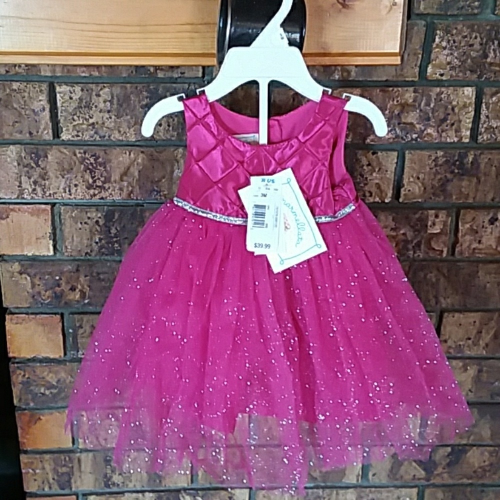 Infants dress