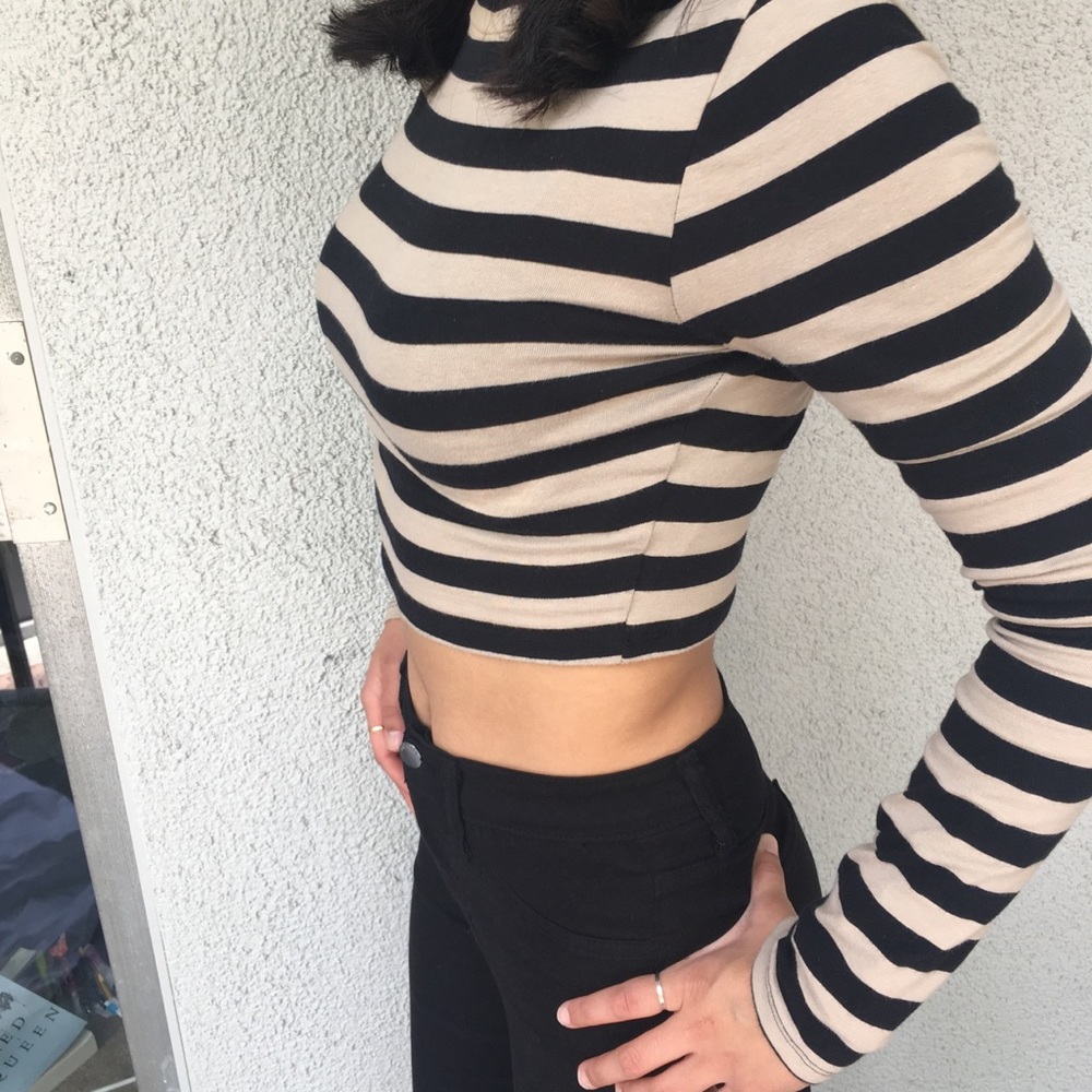 Brown and tan long sleeve crop top - Picture 2 of 3