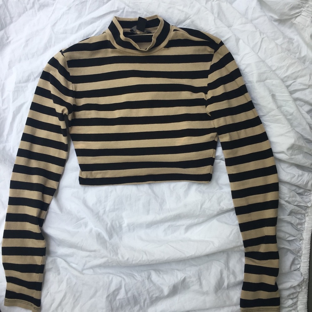 Brown and tan long sleeve crop top - Picture 3 of 3