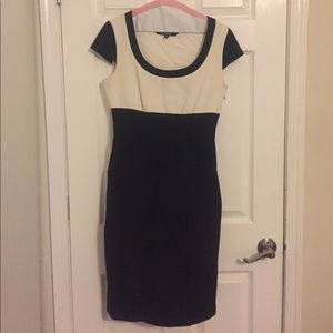 Diane Von Furstenburg Shortsleeve Dress