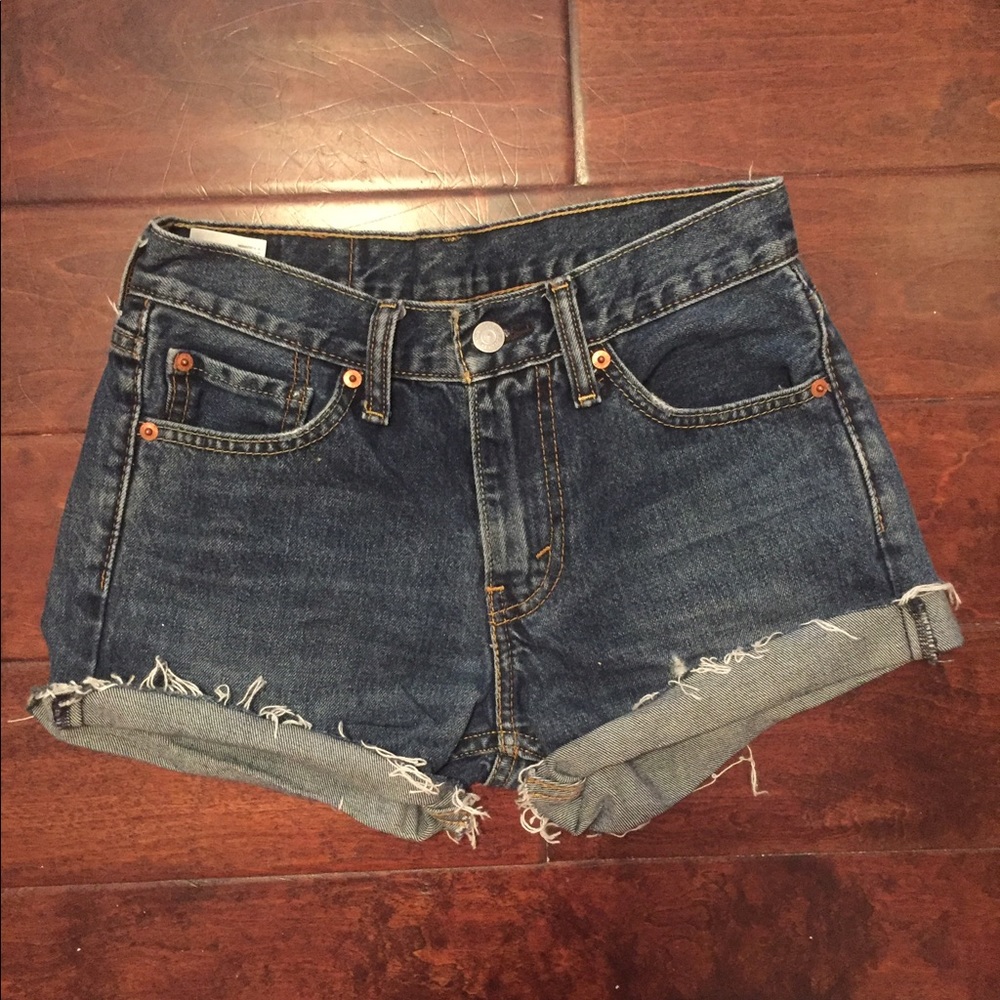 Levi shorts!