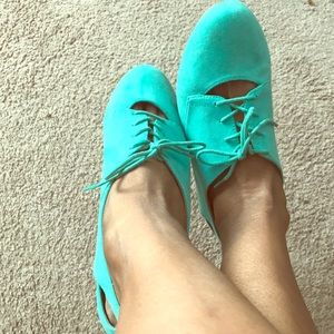 Aldo Teal Baby doll flats