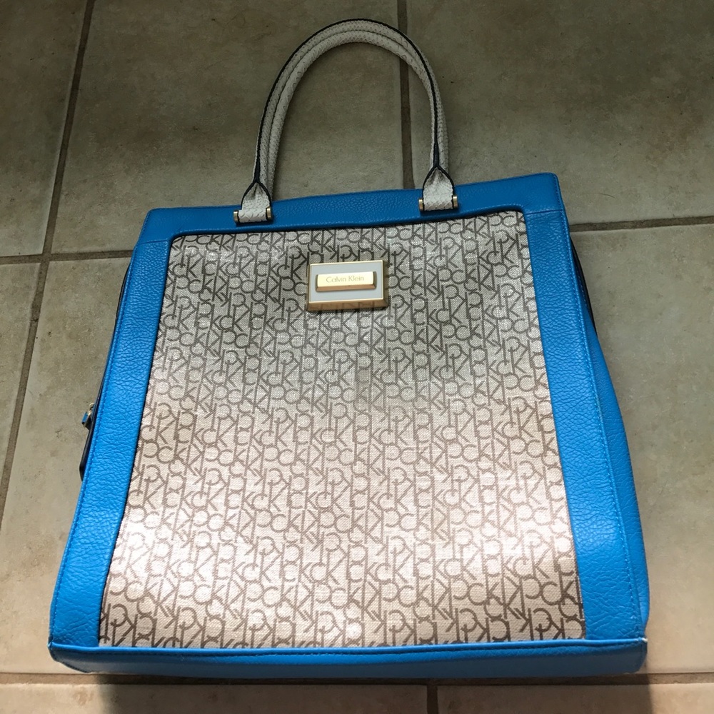 new with tags calvin klein purse