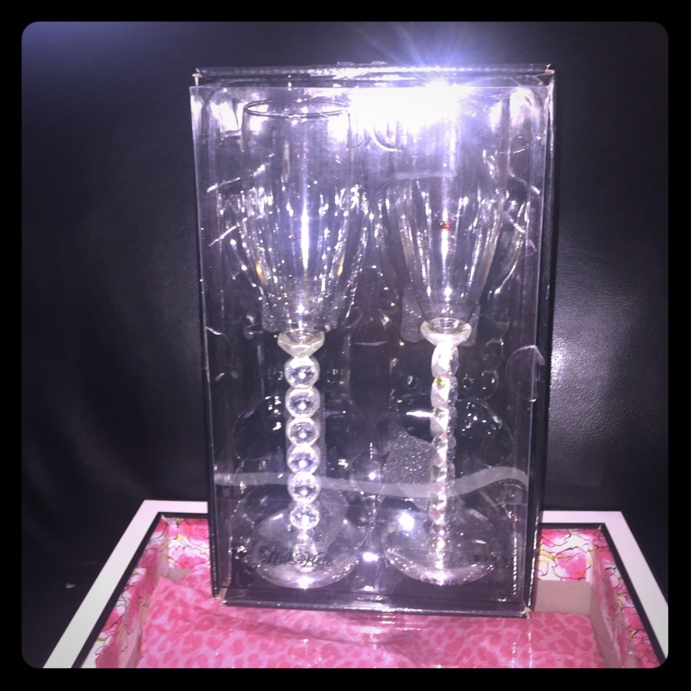 Wedding Toast Glasses. Silver shiny rhinestones.