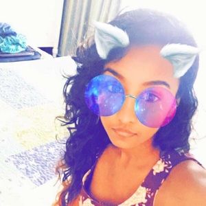 Meet your Posher, Charisa