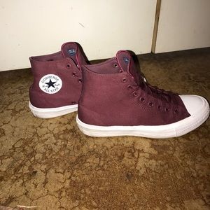 Maroon Chuck Taylor 2 Converse