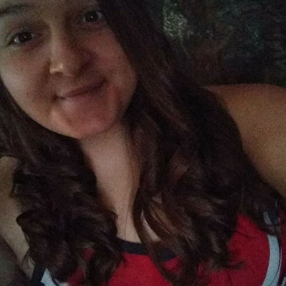 Meet your Posher, Kayla - Picture 1 of 1