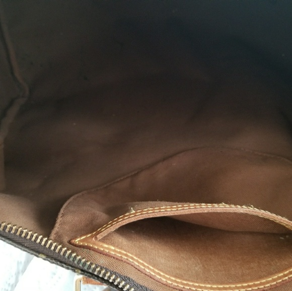 SOLD....Louis Vuitton Speedy 35 Authentic. - Picture 5 of 8