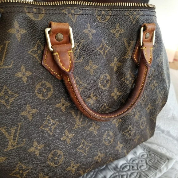 SOLD....Louis Vuitton Speedy 35 Authentic. - Picture 7 of 8