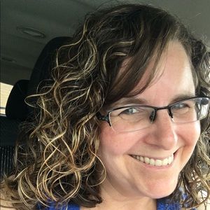Meet your Posher, Alison