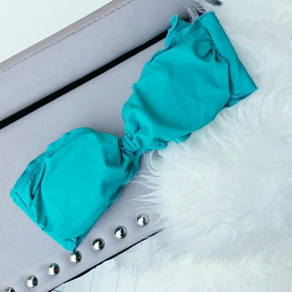 Victoria's Secret M bikini top
