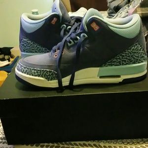 Air Jordans Retro 3 - GS size 8/9.5 in women's