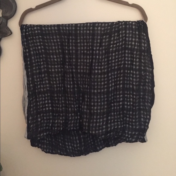 Urban Outfitters Lightweight Scarf - Picture 2 of 3