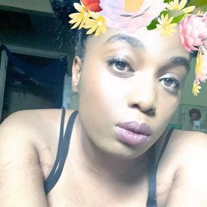 Meet your Posher, Dewanne