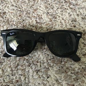 Ray-Ban WayFarer