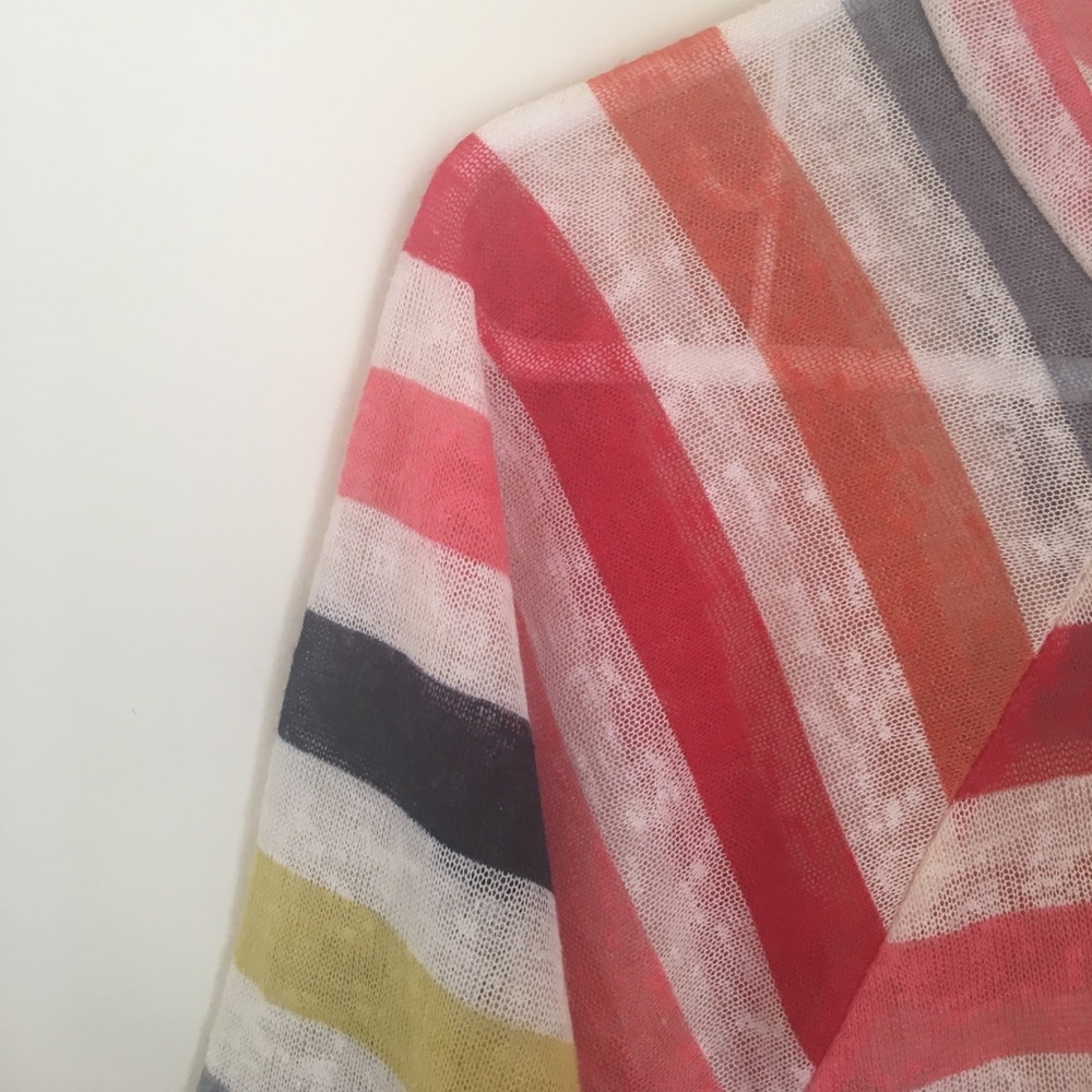 🌹Diagonal Multicolor Top🌹 - Picture 2 of 5