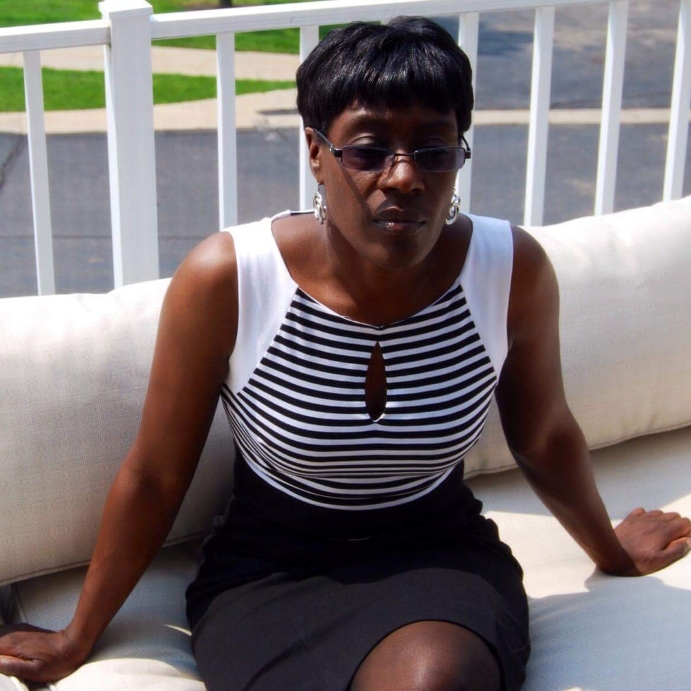 Meet your Posher, Dionne