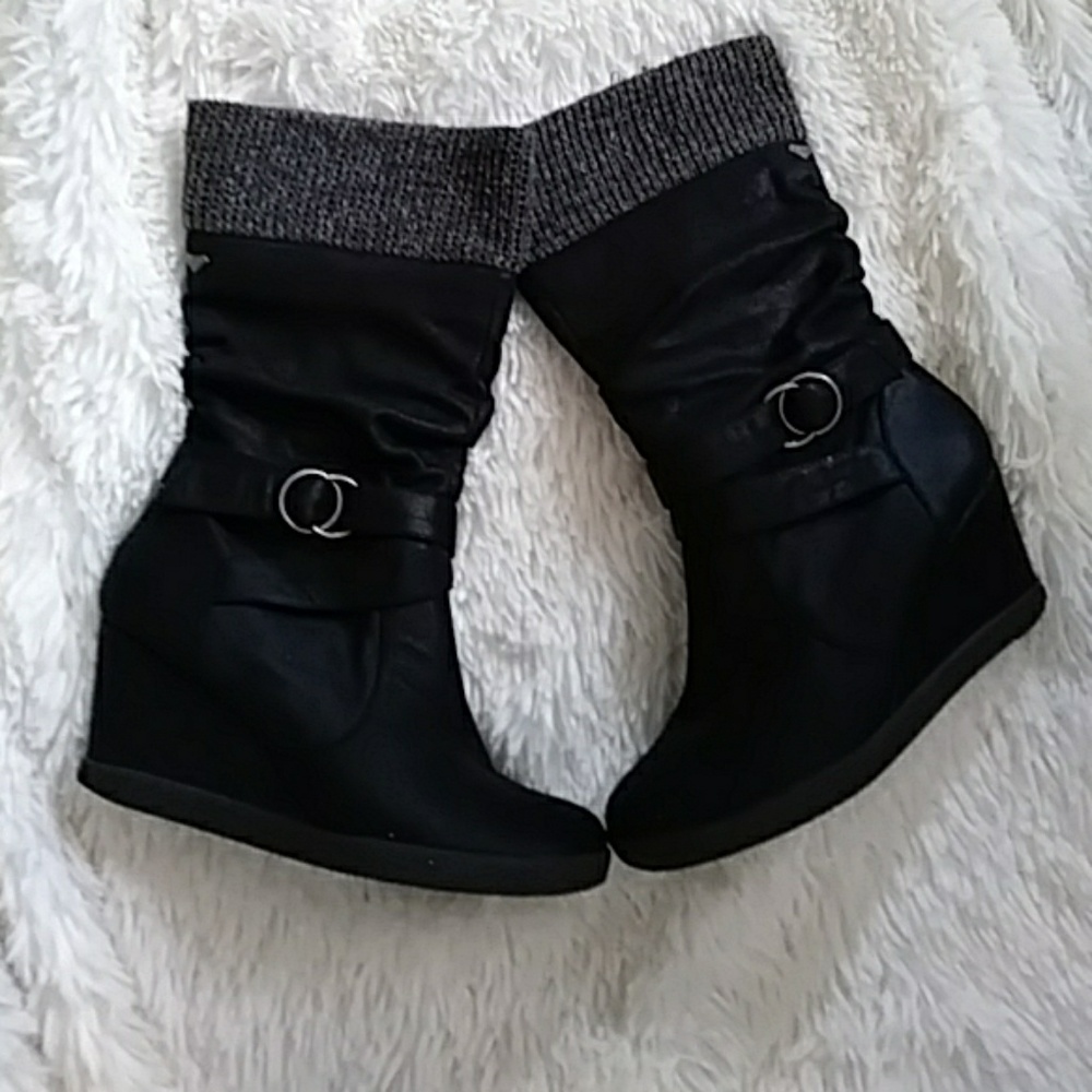 Roxy boots