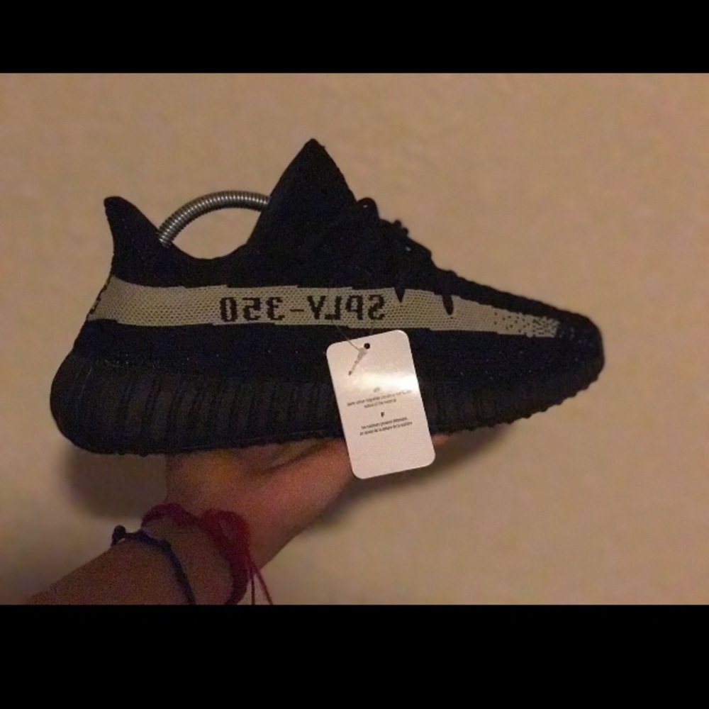 Yeezys v2 oreos