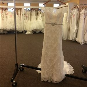 Wedding dress
