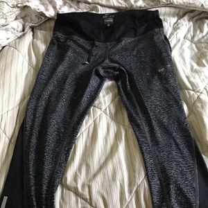 Nike dri-fit workout leggings