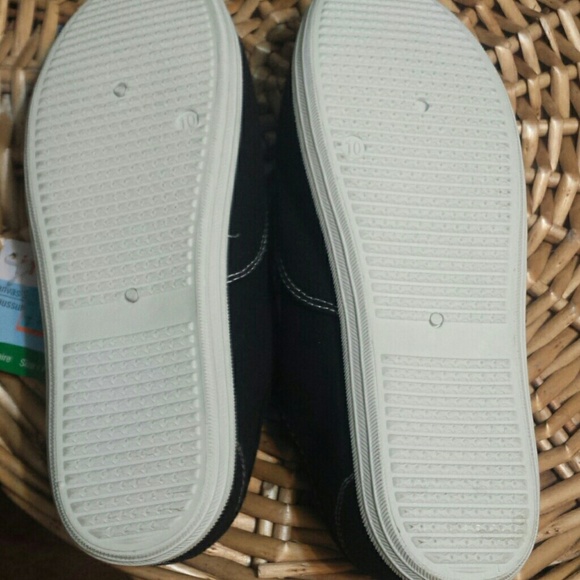 BLACK CANVAS SHOE/SNEAKERS - Picture 3 of 3