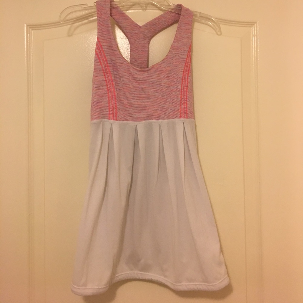 Lululemon workout top