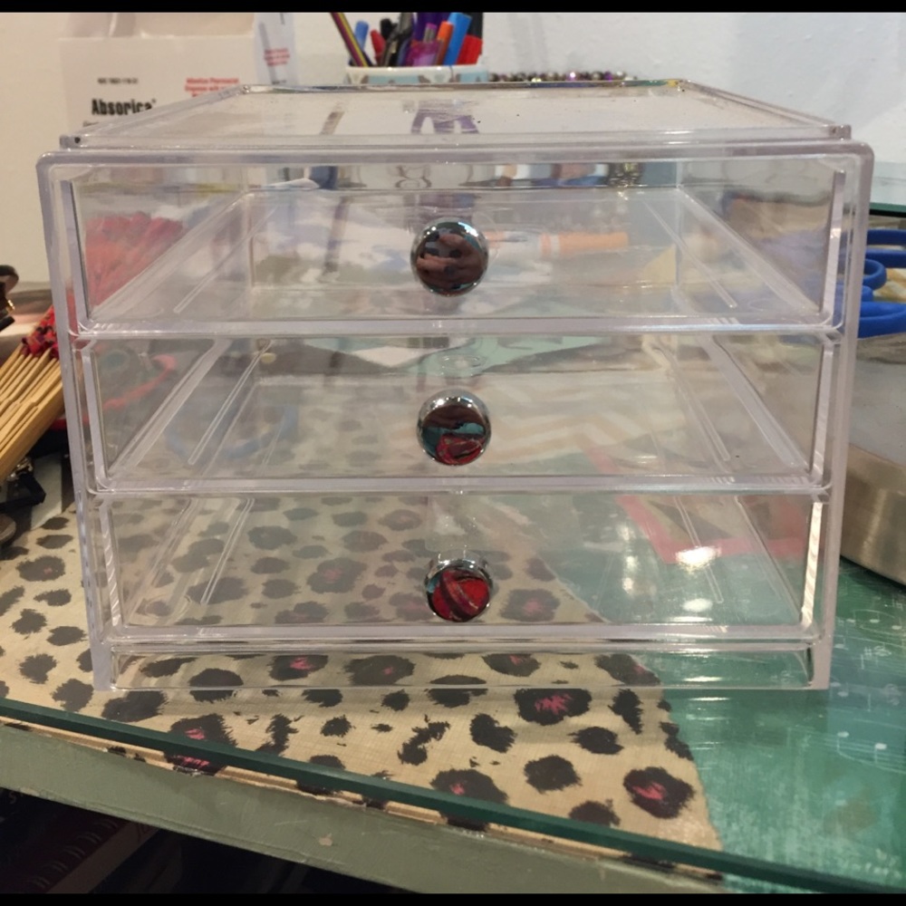 Make-Up Organizer