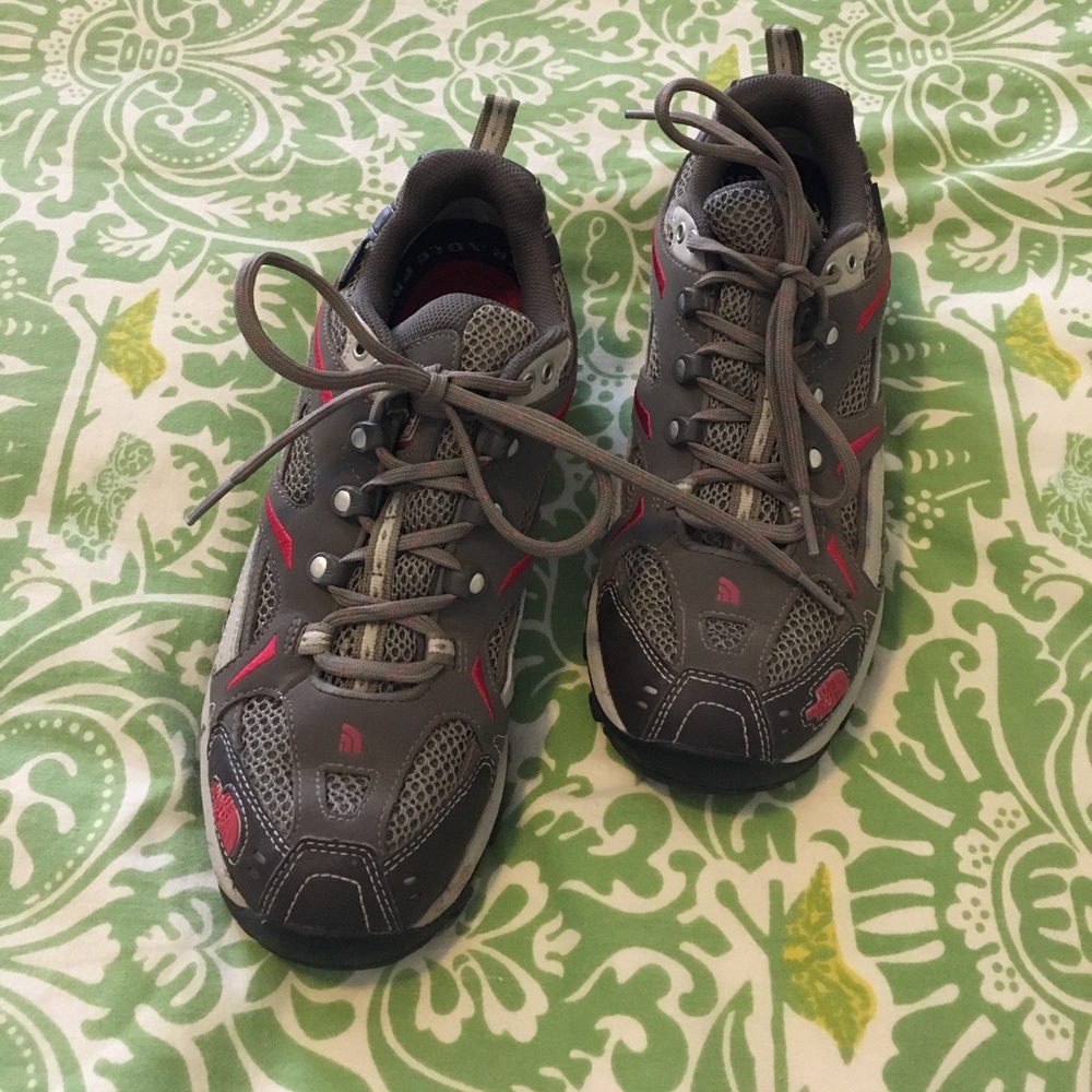 The North Face Goretex Hiking Boots EUC