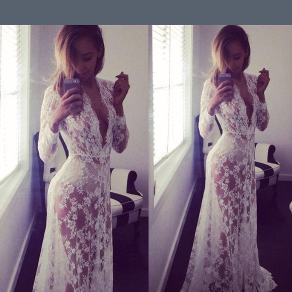 FLASH SALE! Plus Size Sexy Black Lace Maxi Gown - Picture 6 of 7