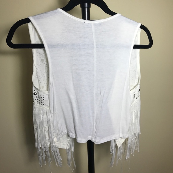 Vest - Picture 2 of 4