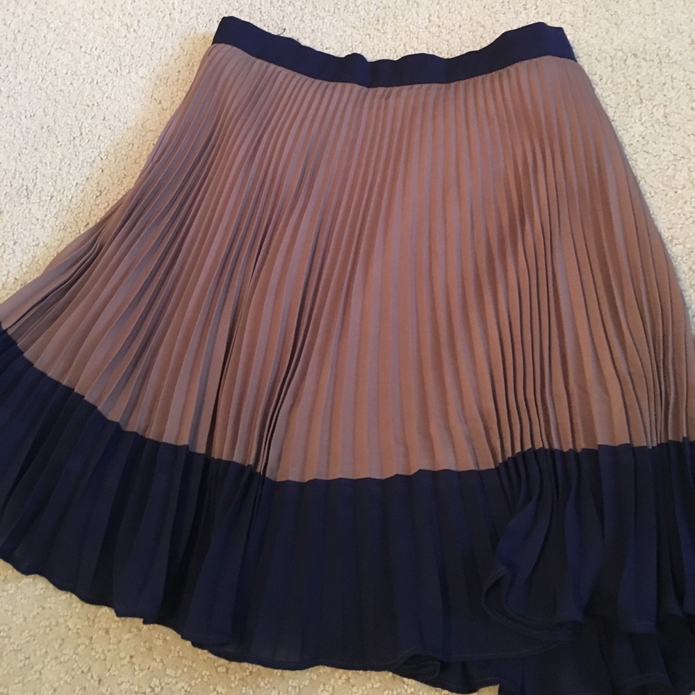 Forever 21 skirt